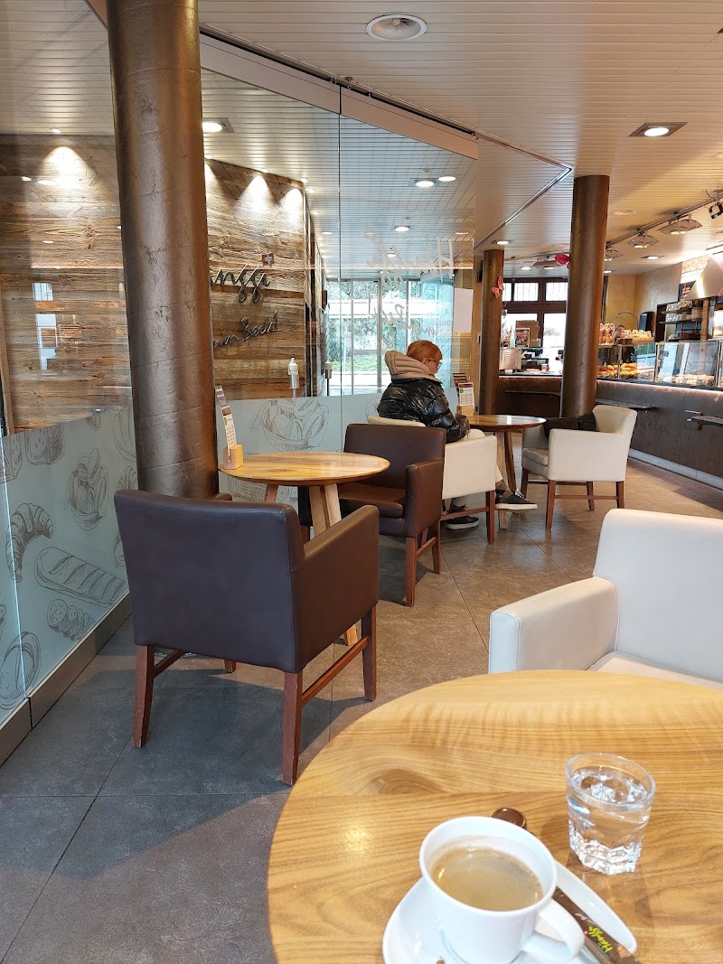 Bäckerei Hänggi – Bäckerei Restaurant in Küssnacht