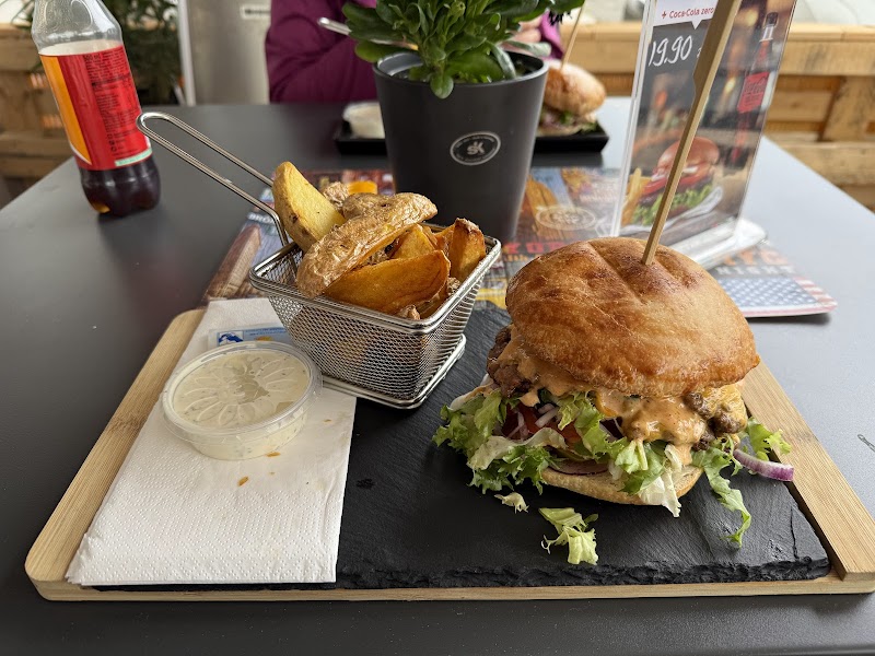 Burger Corner – Burger Restaurant in Augst