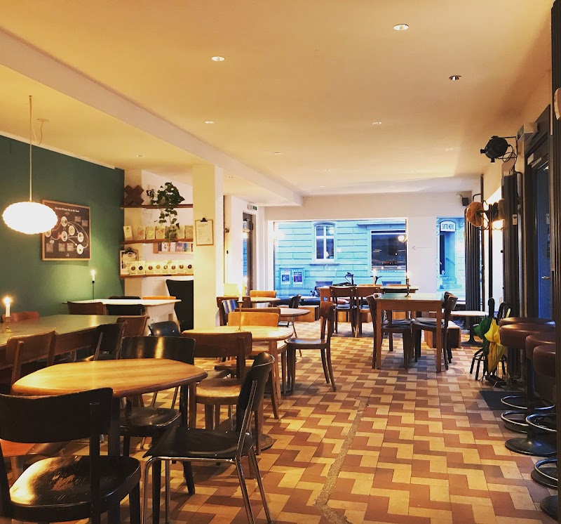 Café frühling - Kaffeemacher