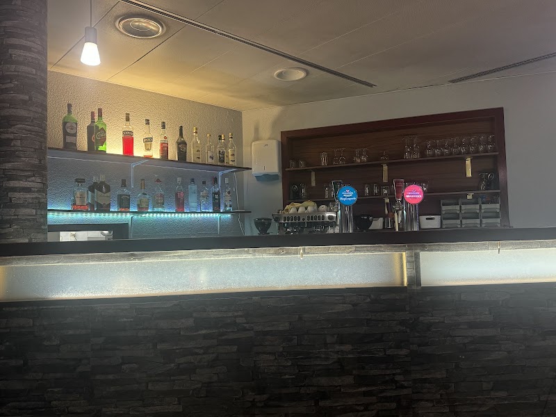 Centro Pizzeria Bistro und Pizzakurier – Pizza-Lieferdienst Restaurant in Spiez