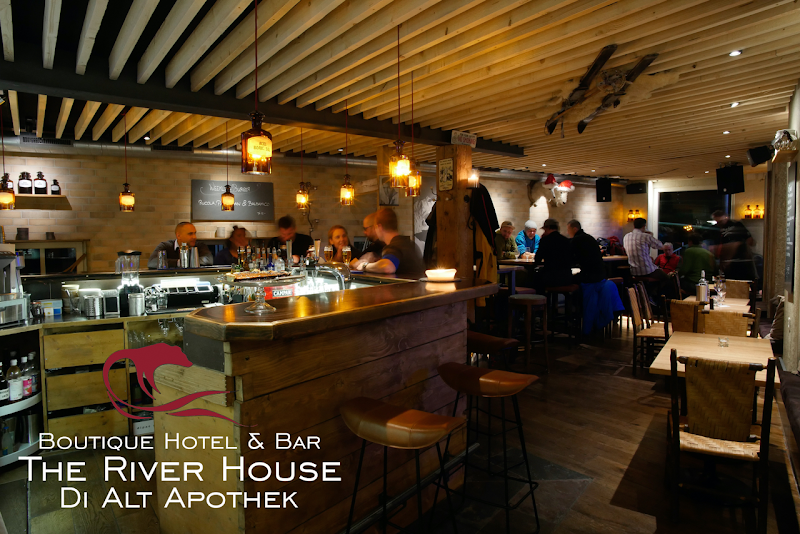 Di Alt Apothek – Bar Restaurant in Andermatt