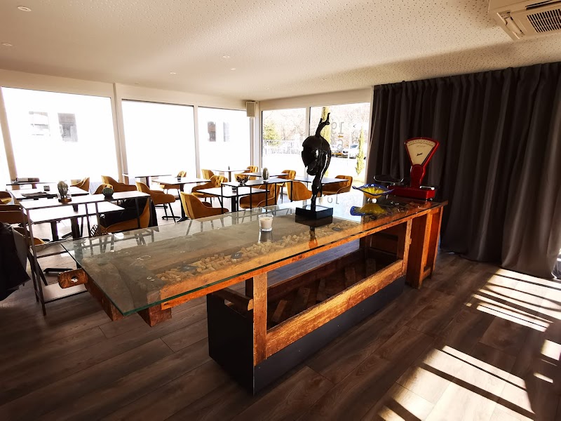 Dix-neuf 64 - Resto Bar Lounge – Restaurant in Conthey