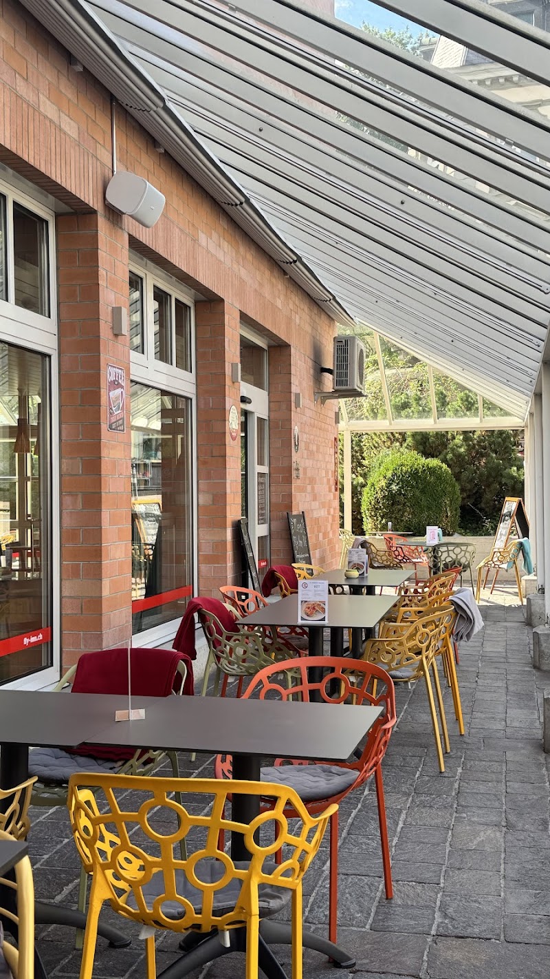 FLY INN – Bar Restaurant in Burgdorf