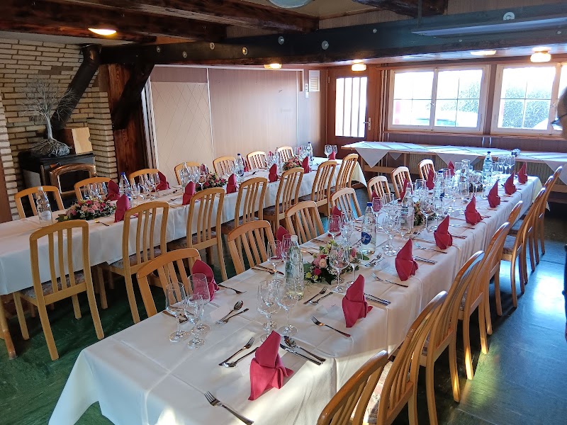 Gasthaus zum Hecht – Restaurant in Schocherswil