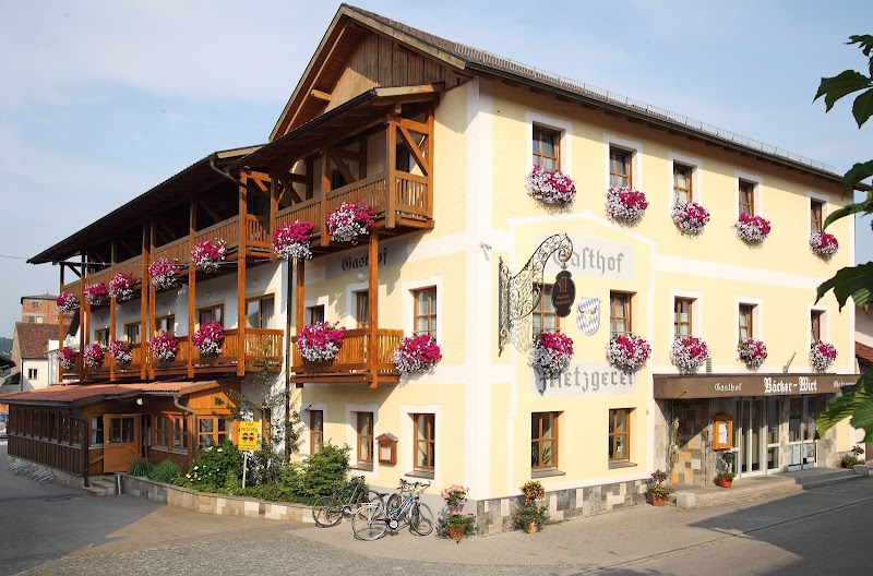 Gasthof Zum Bäckerwirt Baumgartner – Bar Restaurant in Chamerau