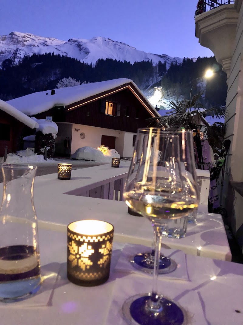 Grand Bar – Bar Restaurant in Engelberg